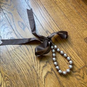 Faux Pearl Ribbon Necklace